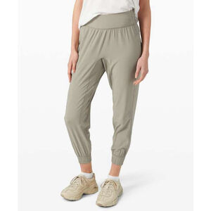Lululemon Athletica Sun Setter Jogger 28” Womens Iron‎ Grey Size 6